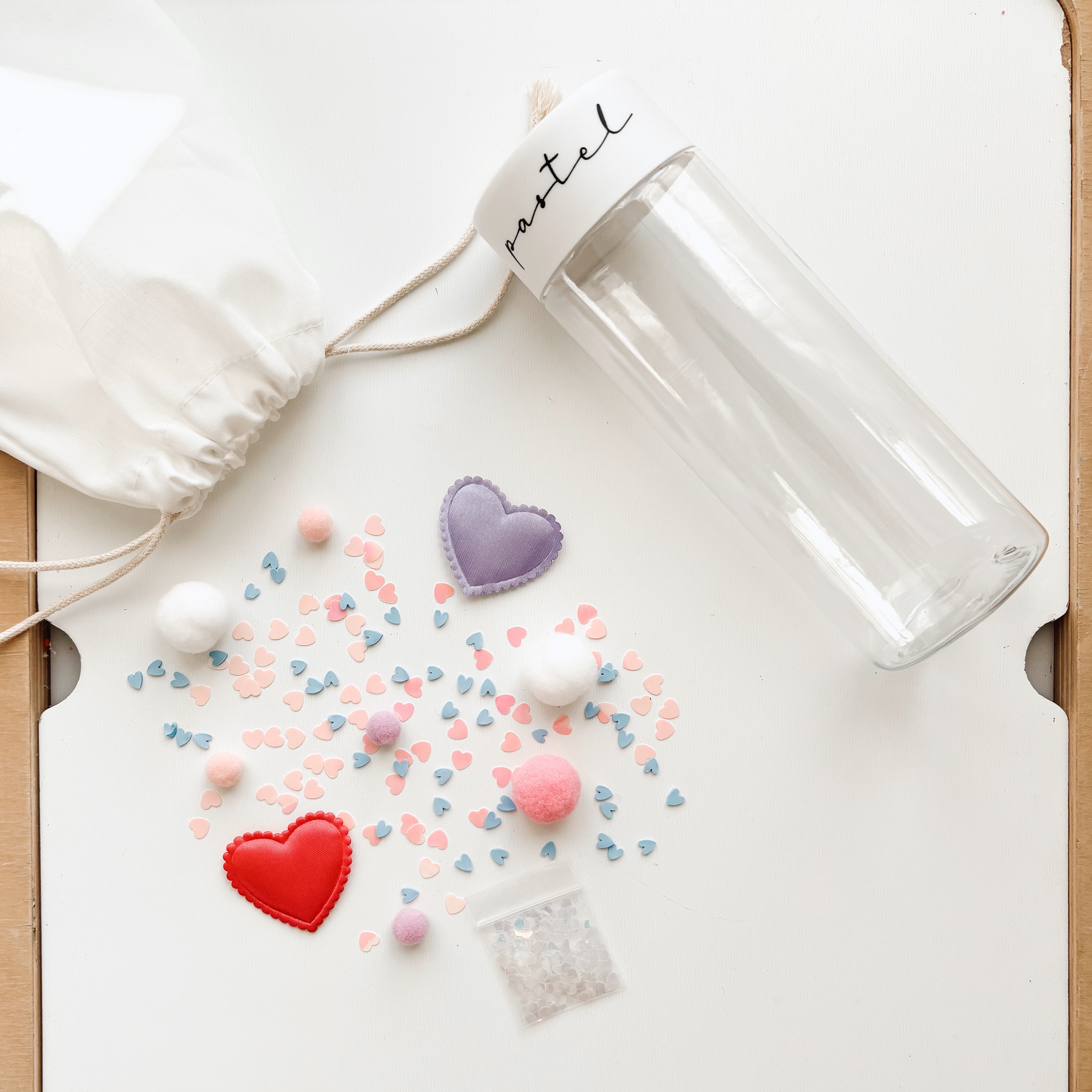 Bouteille sensorielle - Petits coeurs