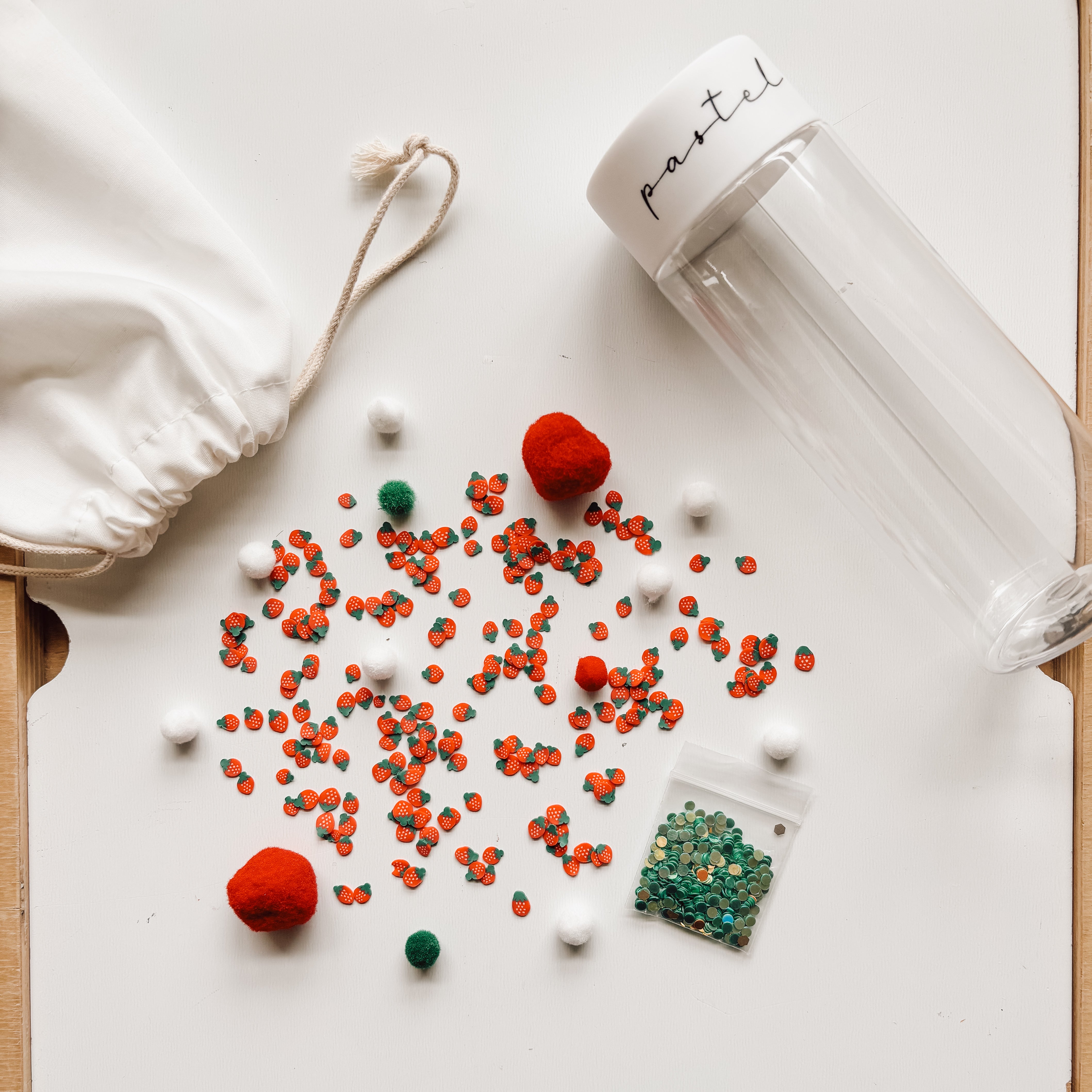 Bouteille sensorielle - Petites fraises