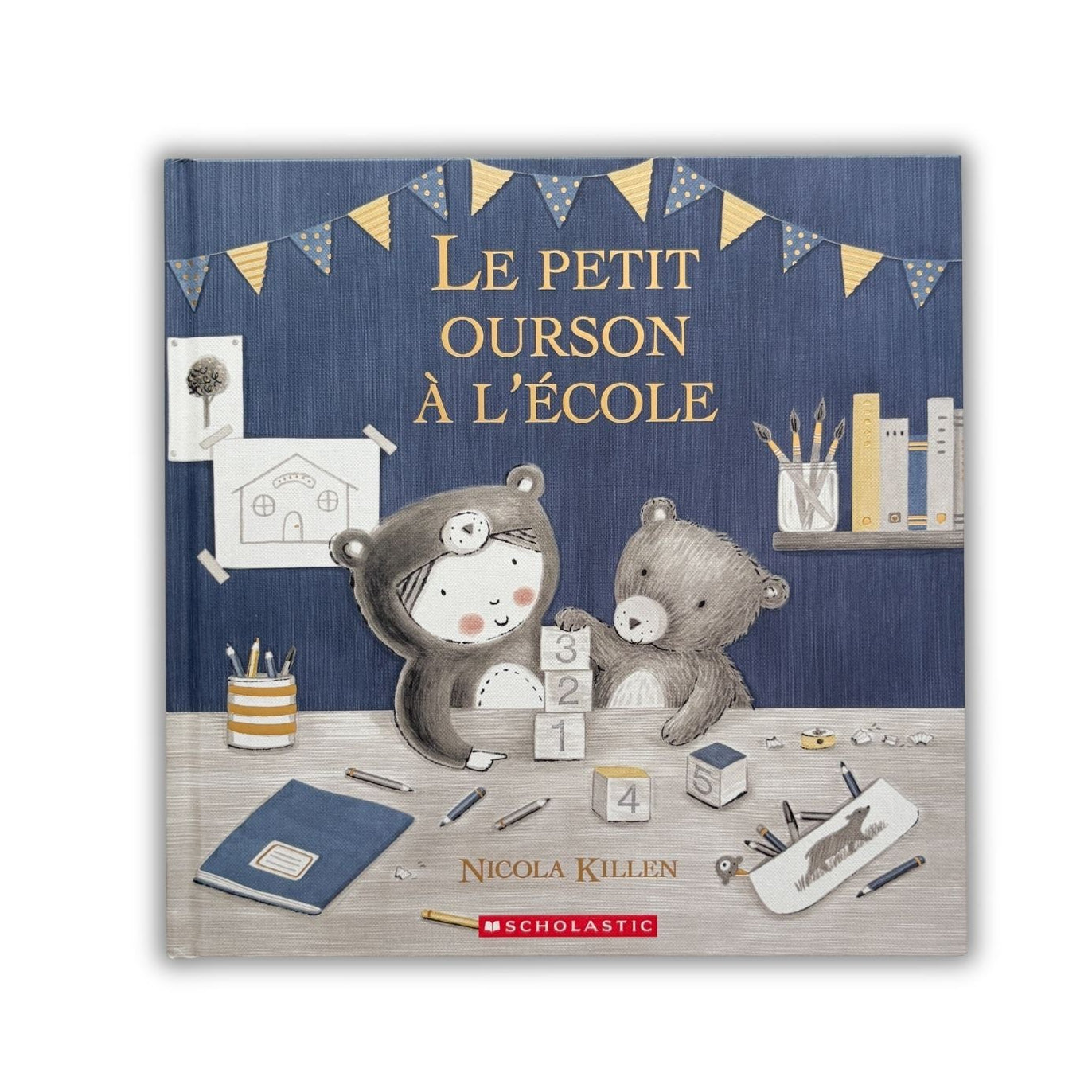 Livre d'histoire - Le petit ourson à l'école