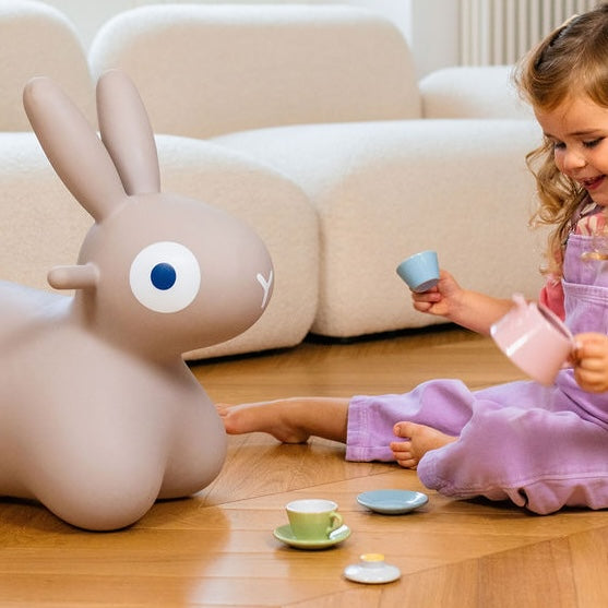 Lapin sauteur pour bébés et enfants
