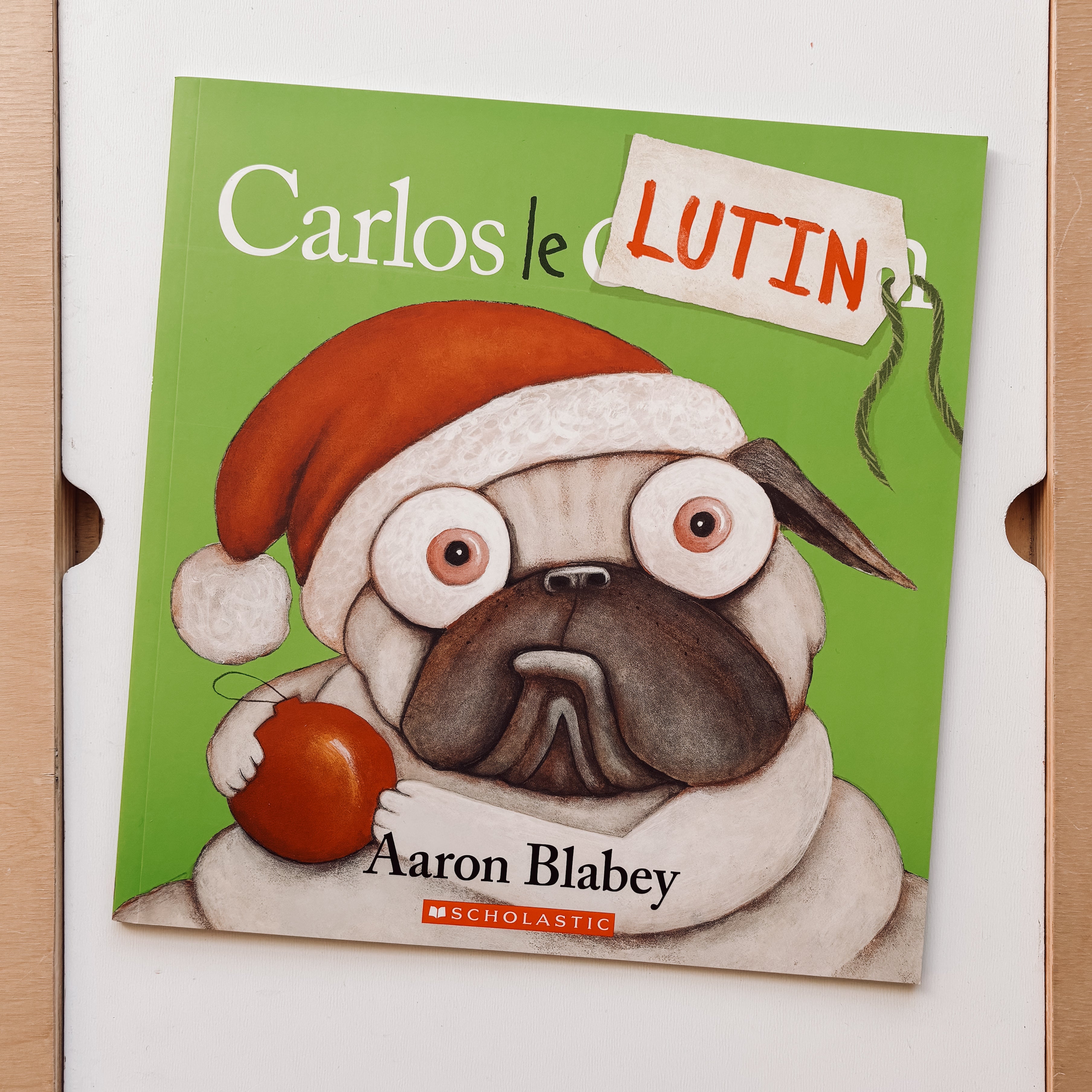 Livre d'histoire - Carlos le lutin