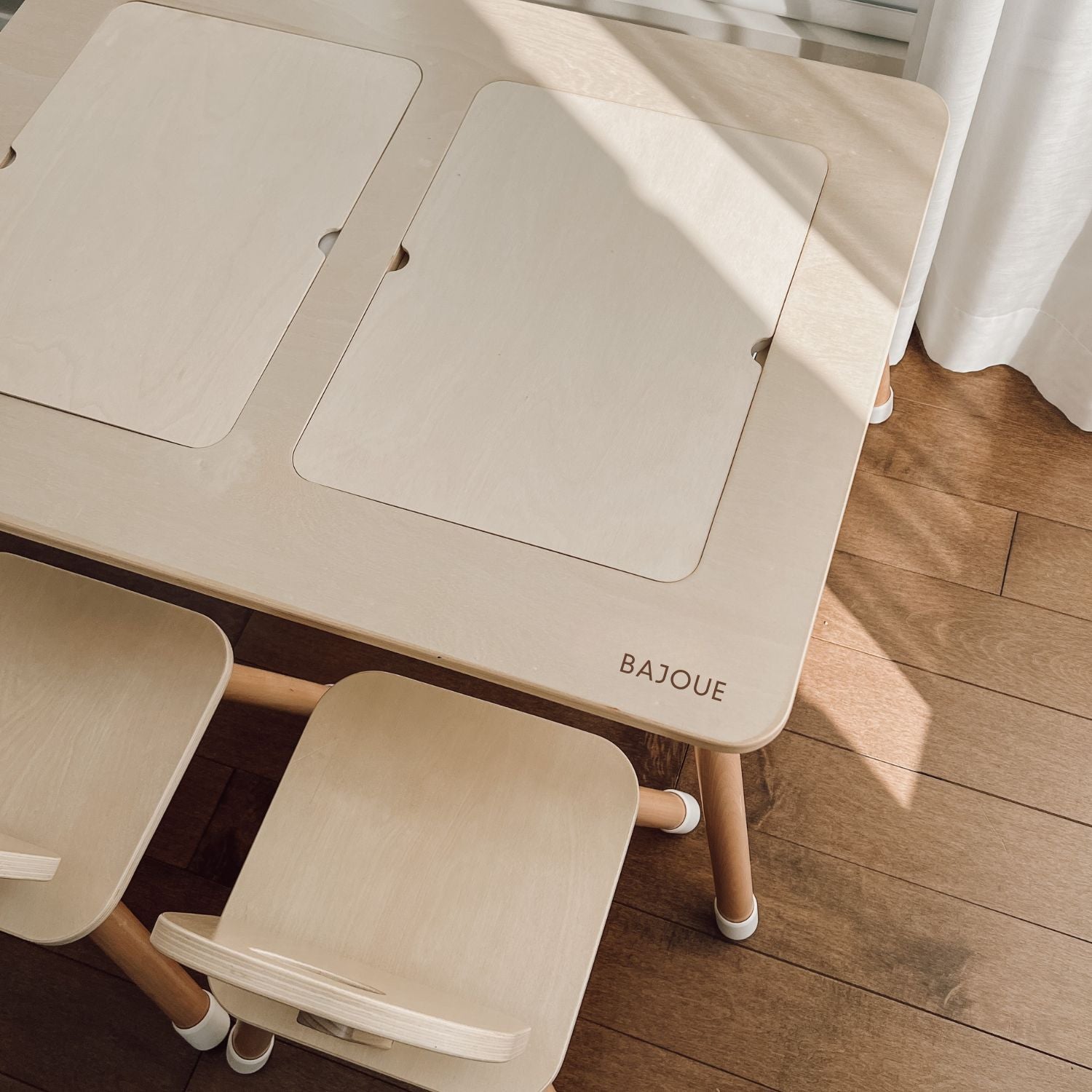 Table sensorielle en bois